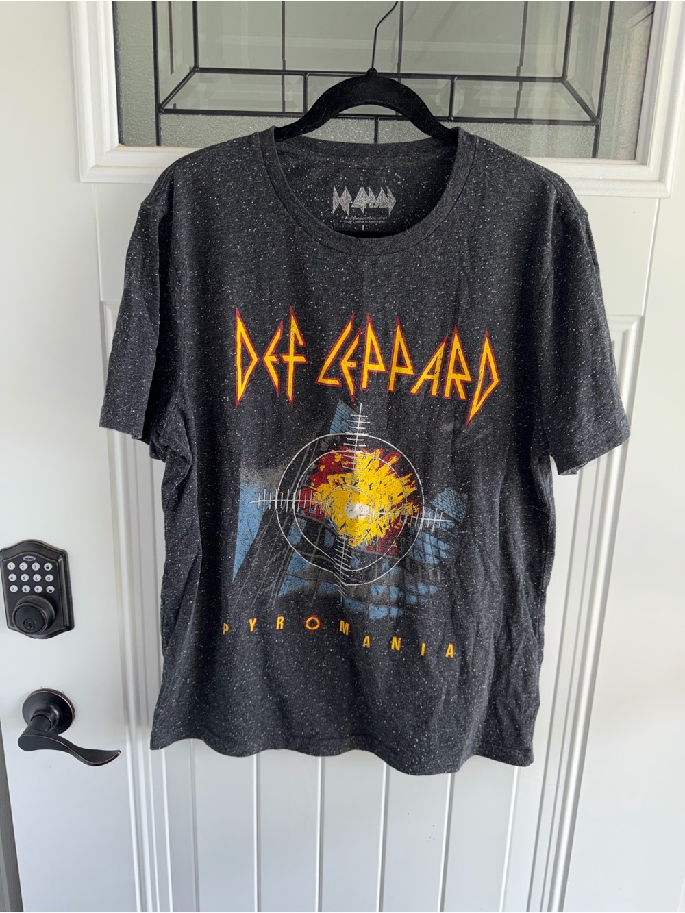 Def Leppard Pyromania Graphic Tee - Black